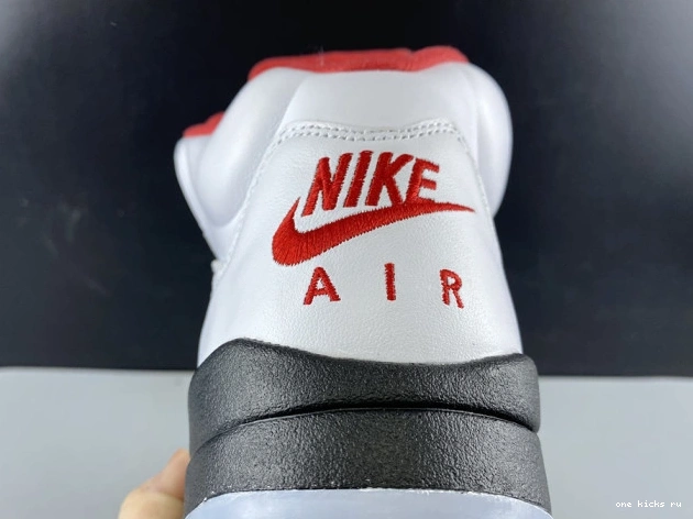 Chep Onekick Silver Jordan Tongue (2020) Retro DA1911-102 Fire Red Air 5 0701